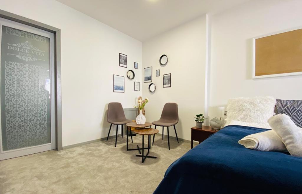 Hotel Dolce Vita Balatonkenese Bagian luar foto