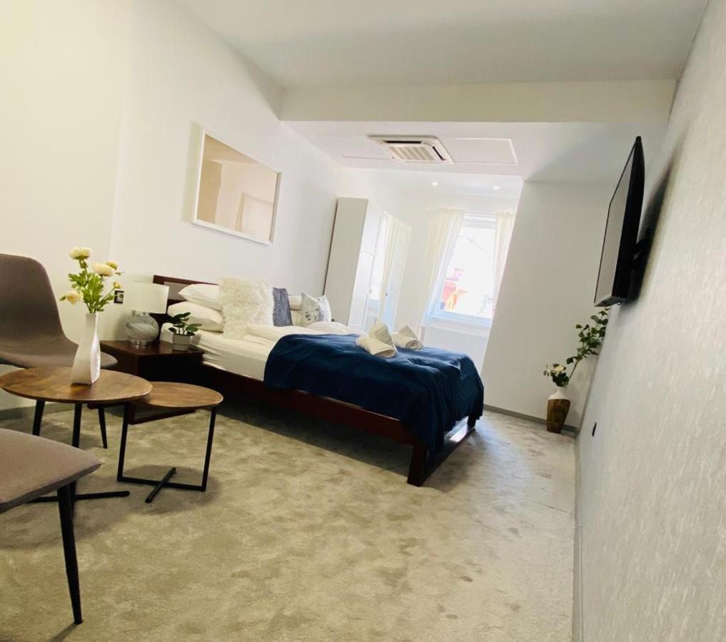 Hotel Dolce Vita Balatonkenese Bagian luar foto
