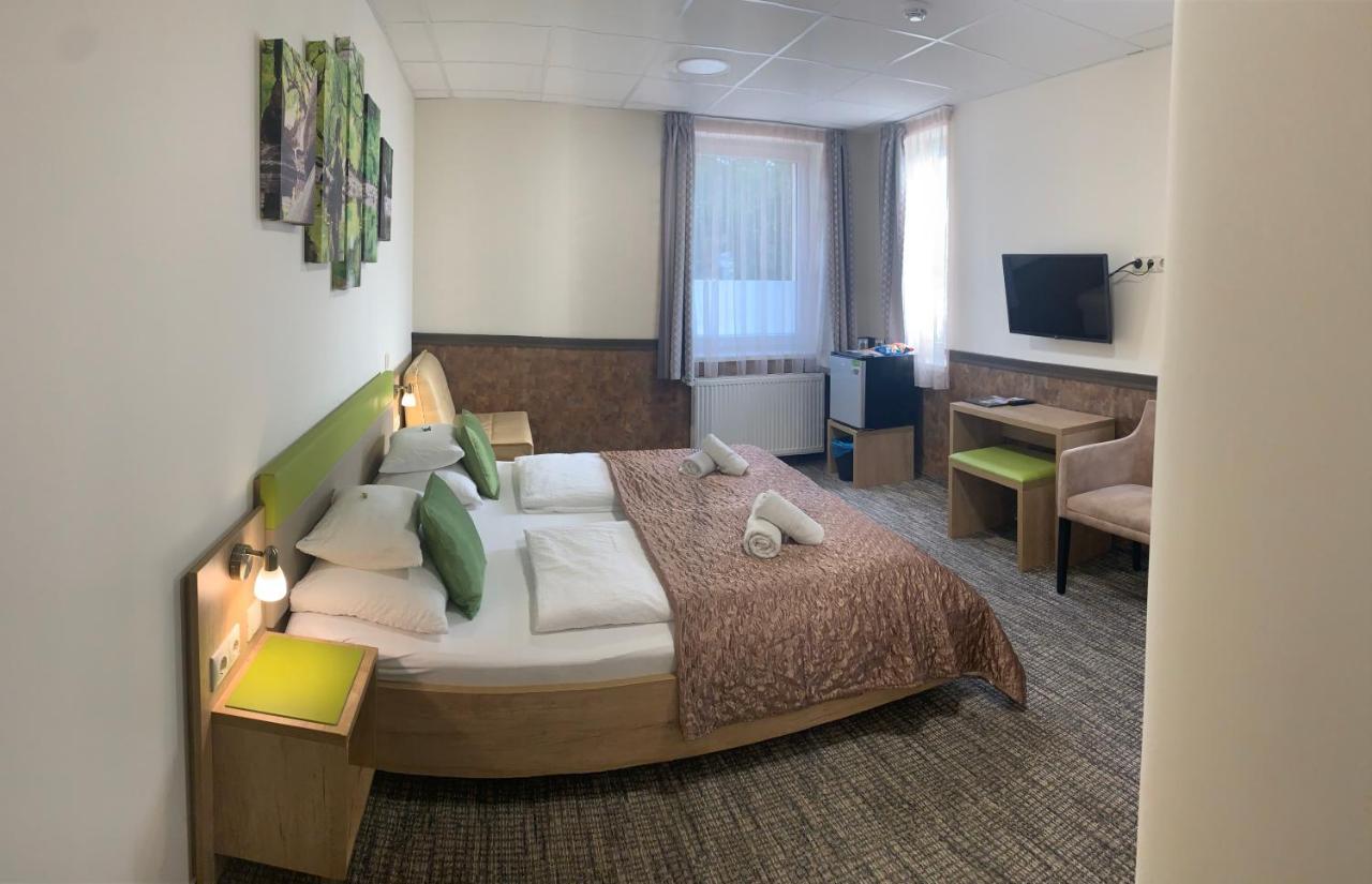 Hotel Dolce Vita Balatonkenese Bagian luar foto