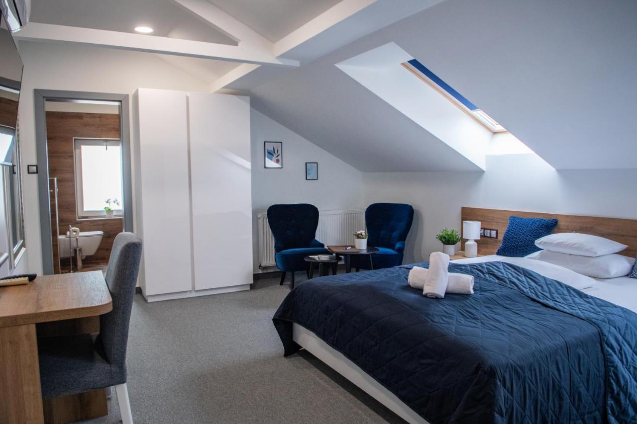 Hotel Dolce Vita Balatonkenese Bagian luar foto
